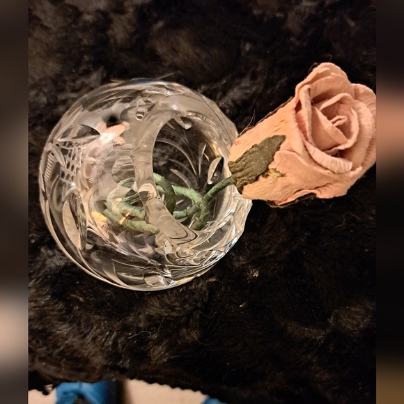 CRYSTAL ROUND BUD VASE OR ASTRAY - Picture 2 of 4